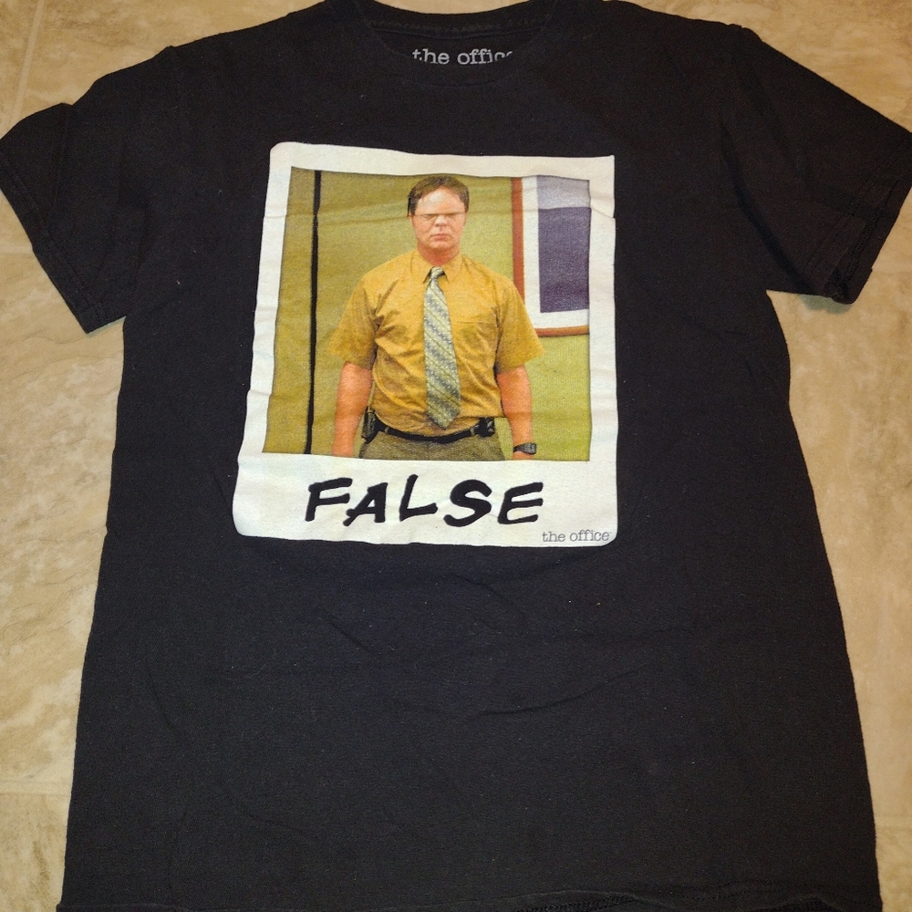Dwight "False" s/s t-shirt size small
